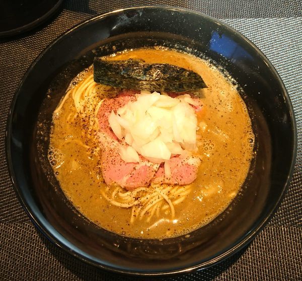 「【限定】中濃鴨乱BLACK＋山形牛の脂そば」@煮干乱舞の写真