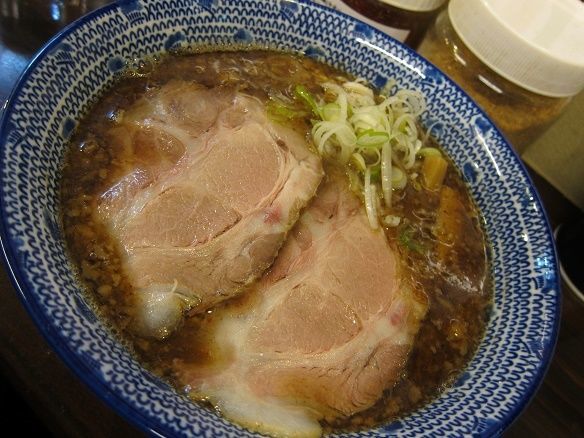 「背あぶら濃厚魚介中華」@なかた屋 神田店の写真