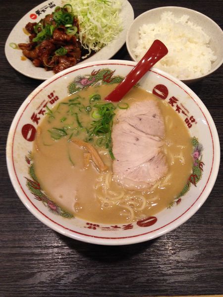 「もつ焼き定食 ラーメンセット 1100円」@天下一品 甲府向町店の写真