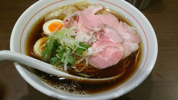 「特撰ラーメン黒」@八咫烏の写真