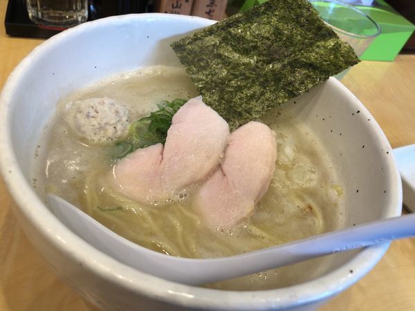 「濃厚鶏白湯（塩）」@らーめん 銀杏 松戸店の写真