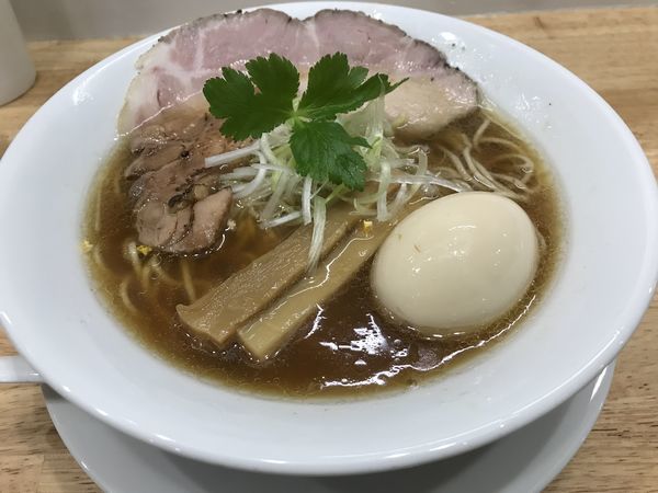 「鴨だし味玉醤油ラーメン 880円」@noodleshop  arakawaの写真