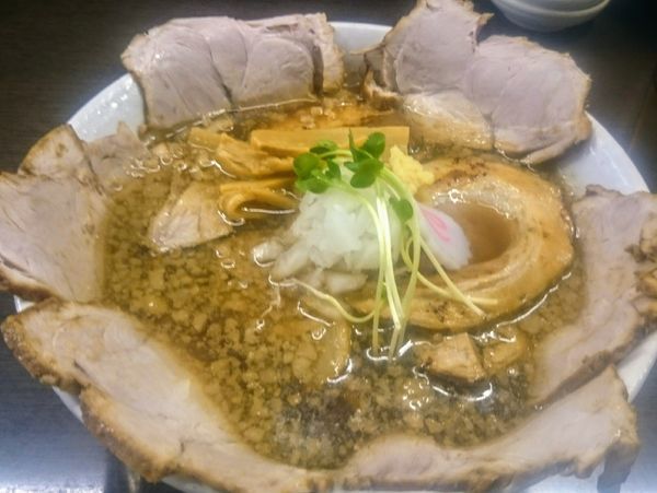 「肉にぼそば（冬季限定、９２０円）＋肉増し券」@肉そば総本山 神保町 けいすけの写真