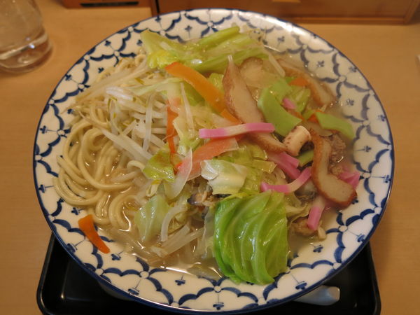 「ちゃんぽん(野菜増量)：880円」@ちゃんぽん由丸 日本橋店の写真