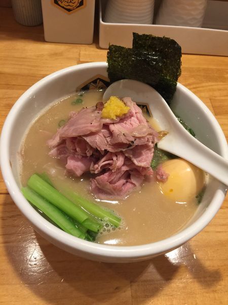 「特製濃厚真鯛らーめん」@真鯛らーめん 麺魚の写真