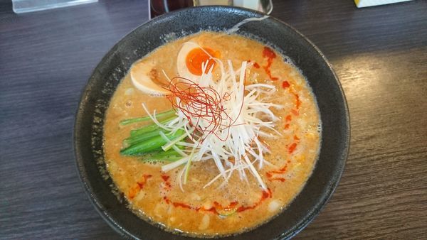 「特製担々麺800円+味玉100円」@まえたんの写真