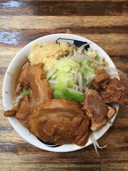 「雷そば大濃厚（300g） 豚半分➕ニンニク多め」@雷 北松戸本店の写真