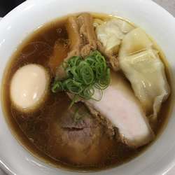 特製醤油ラーメン