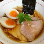 「支那そば味玉入り（醤油）」@讃岐ロックの写真