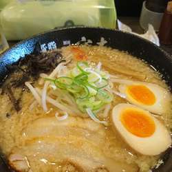 背脂味噌ラーメン