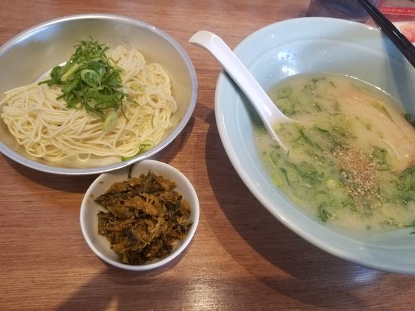 「チャーシュー麺９８０円、替え玉100円　高菜100円」@ポーク軒 1号店の写真