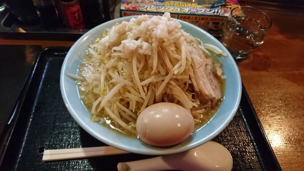 「醤油味 ラーメン並 ヤサイアブラマシ 味玉トッピング」@麺家 異造の写真