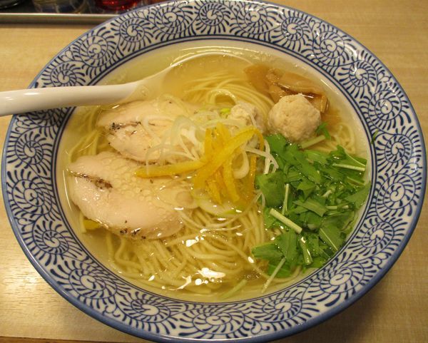 「鶏塩ソバ　750円」@鶏豚骨 一學の写真