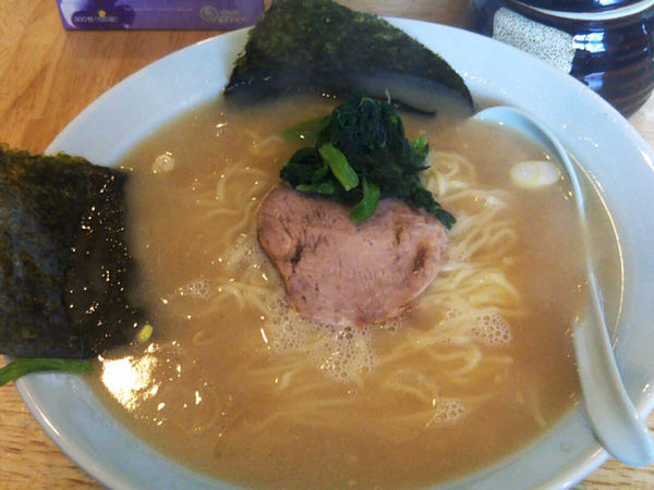 「サービスラーメン￥３５０」@ラーメンショップ椿 新治店の写真