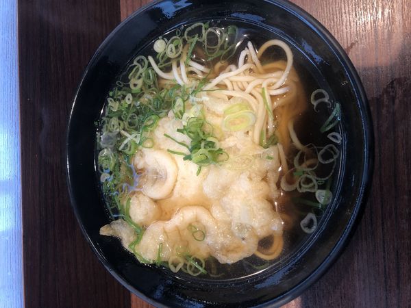 「天ぷらそば」@えきそば 姫路駅店の写真