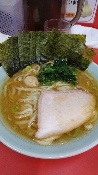 「醤油ラーメン700小ライス50円海苔クーポン無料」@壱六家 上大岡店の写真