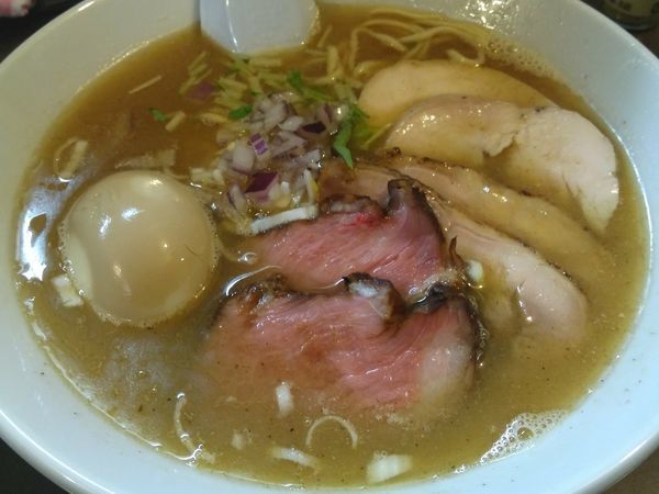 「こく塩¥800+本日の特製¥150」@鶏こく中華 すず喜の写真