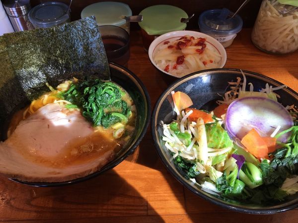 「醤油豚骨ラーメン」@末廣家の写真
