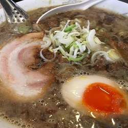 裏メニュー 超やばいラーメン 750円