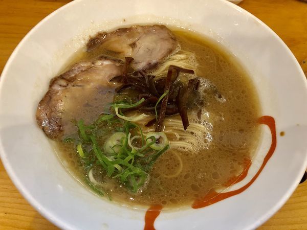 「醤油豚骨らーめん」@高虎屋 枚方店の写真