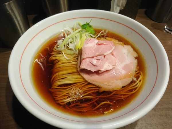 「ラーメン 黒750円＋ビール」@八咫烏の写真