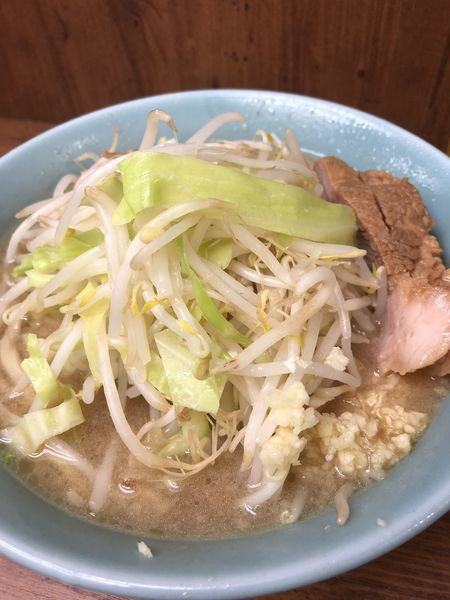 「ラーメン（半麺・ニンニク増し増し野菜増し）」@ラーメン二郎 池袋東口店の写真