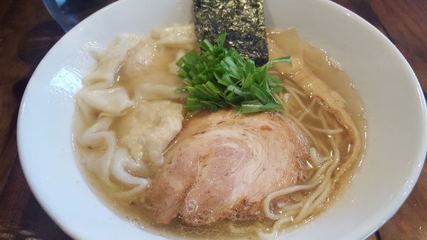 「わんたん塩そば」@武麗舞の写真