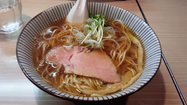 「香味中華そば」@麺屋 鶯 uguisuの写真