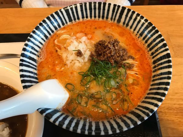 「午前3時の担々麺」@豚骨中華そば おかわりやの写真