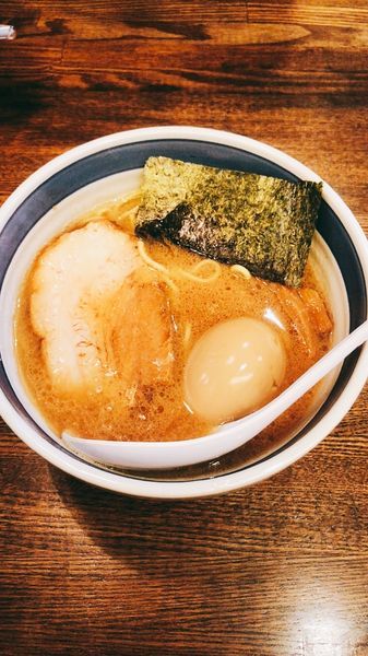 「煮玉らーめん」@中華そば しんの助の写真