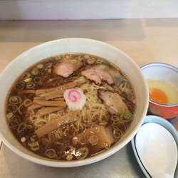 中華麺 生卵付き