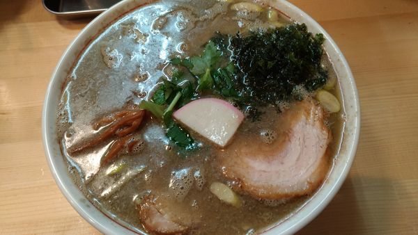 「魚群煮干し中華そば」@我的中華そば 机上の空論。の写真