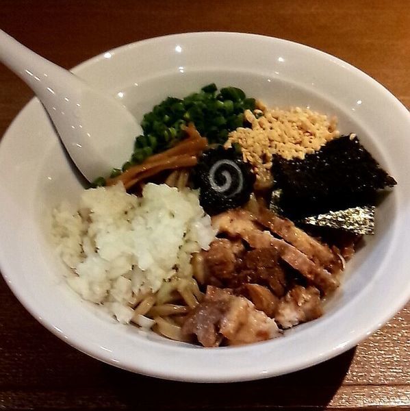 「ドラニボ～煮干しまぜそば～」@Dragon Noodle's ドラゴンラーメンの写真