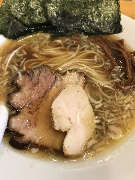 「中華そば 少なめ、代わりに海苔。」@下町中華そば すずめ食堂の写真