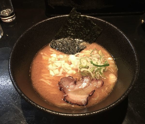 「豚骨醤油ラーメン」@麺s慶の写真