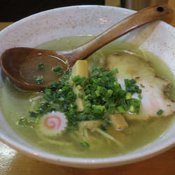 ラーメン塩710円