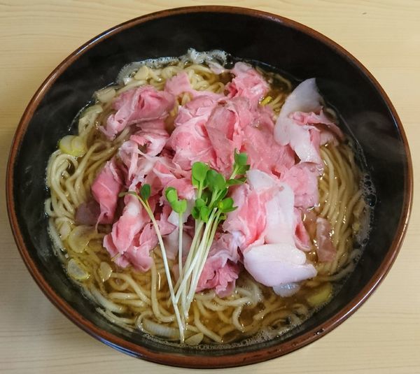 「煮干ラーメン(青)＋チャー増し」@煮干ラーメンとローストビーフ パリ橋の写真