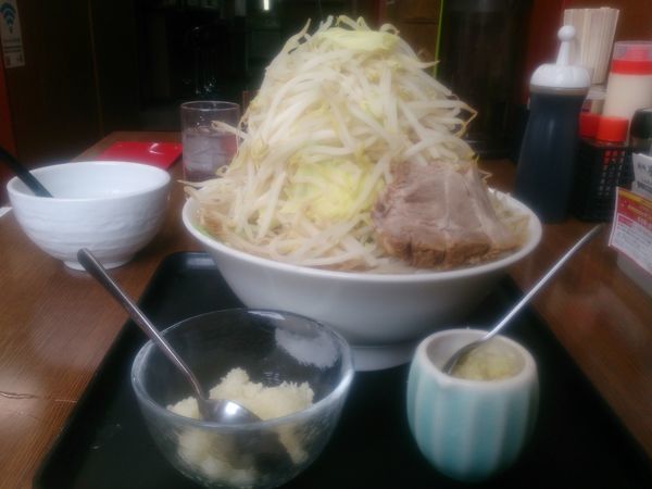 「YOSHIラーメン【大】」@麺処 善の写真