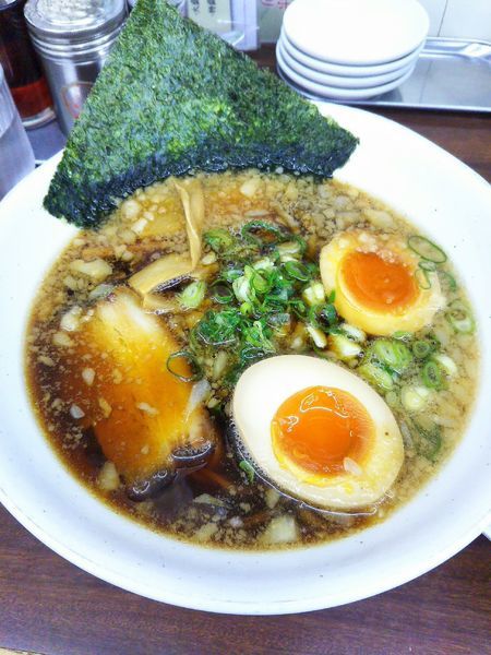 「味玉ラーメン600円＋半チャーハン250円＝750円のセット」@竹岡屋 木更津店の写真