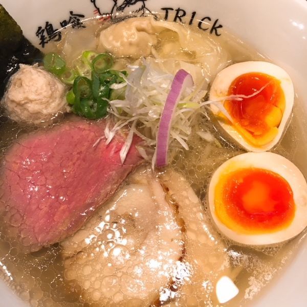 「特製塩ラーメン」@鶏喰～TRICK～の写真