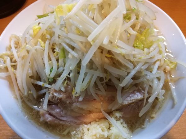 「【限定】しお(大)(ヤサイ・ニンニク少し)+豚増し」@豚星。の写真