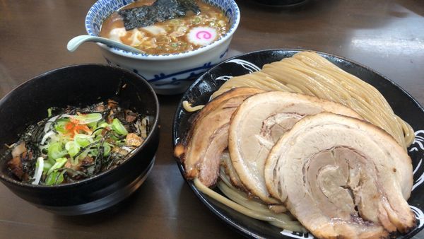 「濃厚半熟味玉つけ麺 大+ザ・チャーシューご飯」@東池袋大勝軒 ROZEOの写真