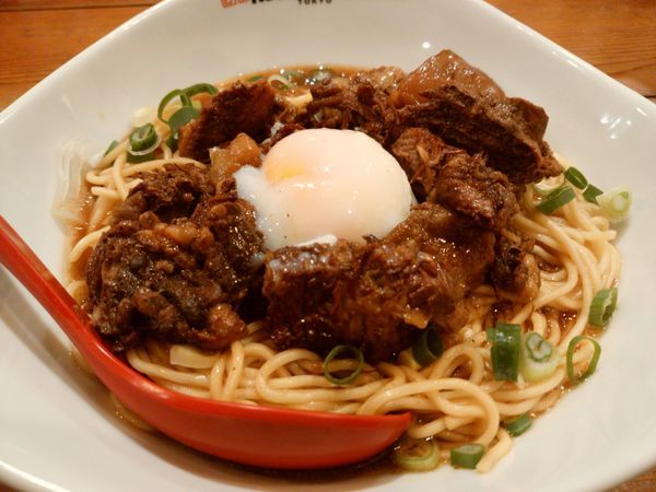 「肉増し牛煮込みまぜそば」@Noodle Stand Tokyoの写真