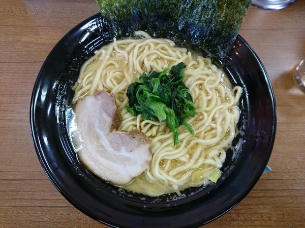 「醤油らーめん（硬め、薄め、多め）＋麺大盛」@ライスとらーめん立川家 いせさき店の写真