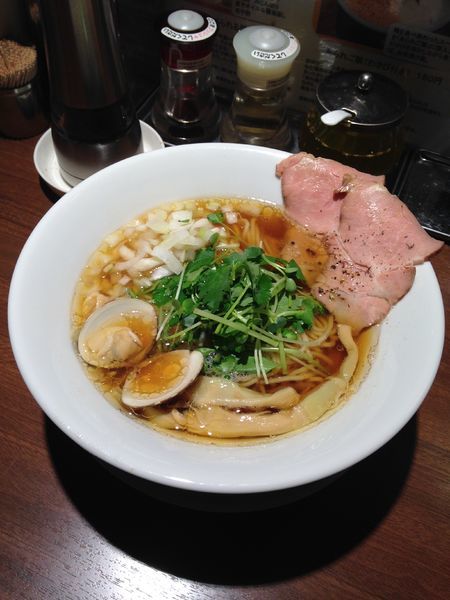 「赤鶏と蛤の淡麗中華そば 醤油」@麺屋 ねむ瑠の写真