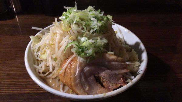 「ラーメン豚一枚」@ちばから 渋谷道玄坂店の写真
