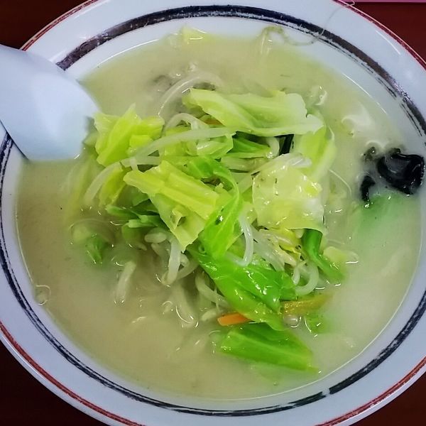 「横浜タンメン（塩）８００円」@支那そば・横浜タンメン 阿波家の写真