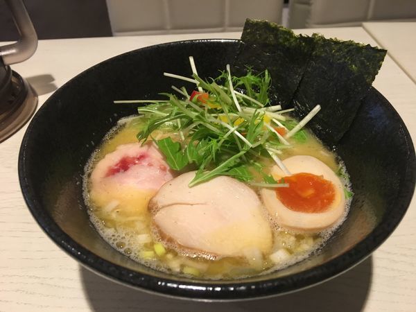 「濃厚鶏醤油」@鷄そば処 かしわの写真