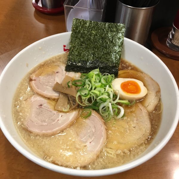 「醤油らーめん➕大盛➕チャーシュー（三拍子）」@らーめん香月 六本木店の写真