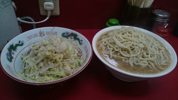 「麺増し・大(ヤサイアブラ)￥８３０」@ラーメン二郎 京急川崎店の写真